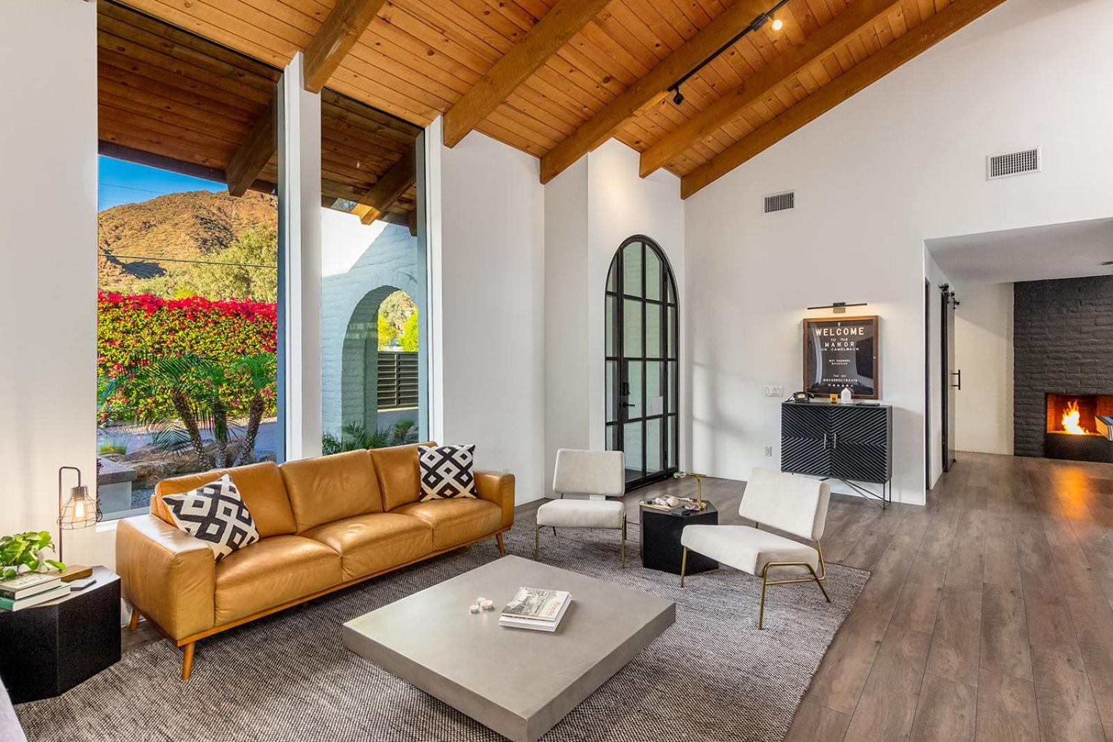 Luxury Micro-resort, Theater, Sauna, Heated Pool Phoenix